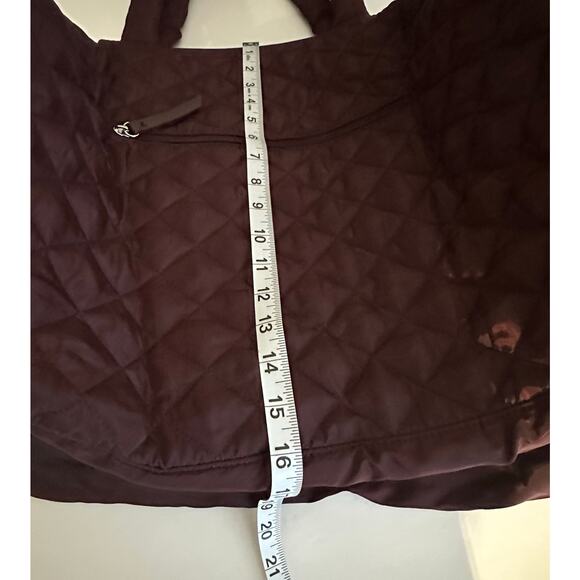 Quilted Weekender Bag - NWOT - Great for Gym or a Weekend Away - Picture 5 of 6